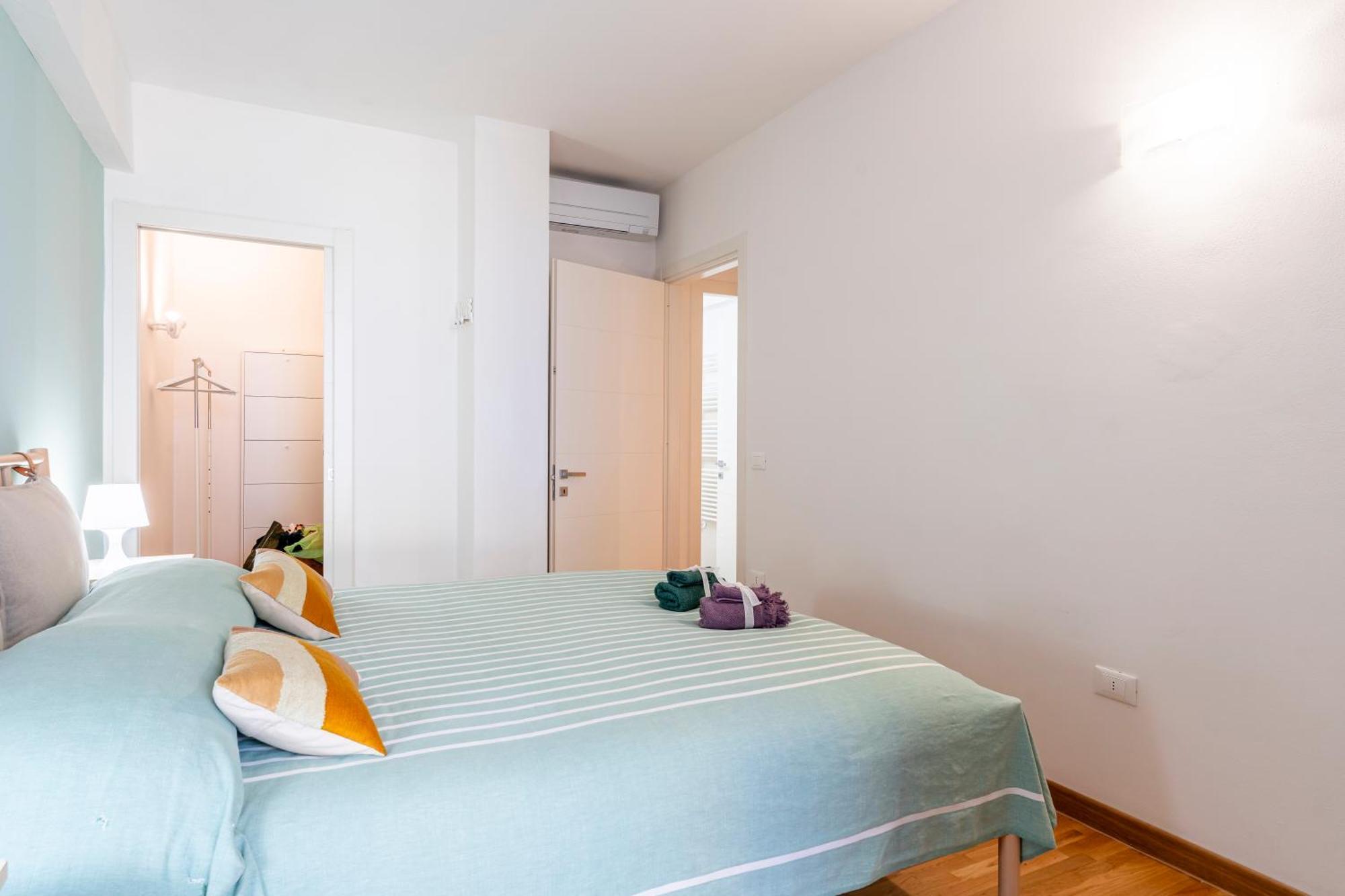 Piazza Cavallotti & Mercato Centrale Apartment! Ливорно Экстерьер фото